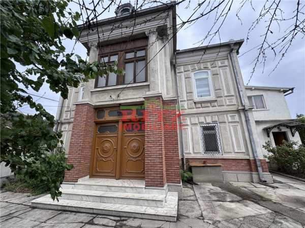 Imobil pretabil multiple functionalitati!