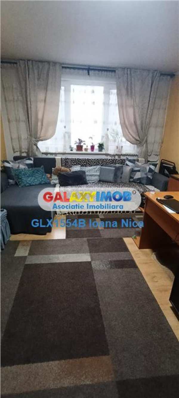 Apartament 3 camere de vanzare dristor
