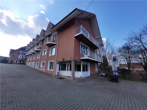 Cladire generoasa 600mp + curte 1040 mp ã¢â¬â coruncaãâ