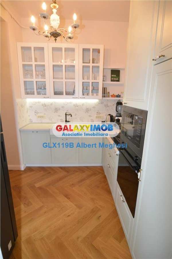 Inchiriere apartament superb 4 camere bd carol i