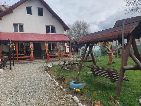Casa 5 camere - predelut bran