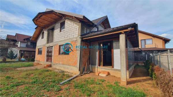 Royal imobiliare - vanzare vila paulesti