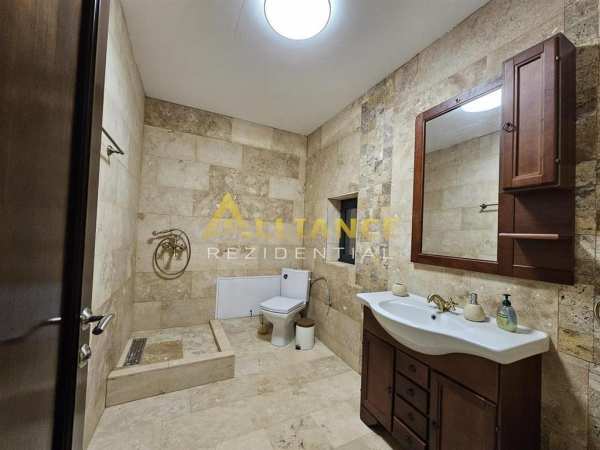 Casa 5 camere