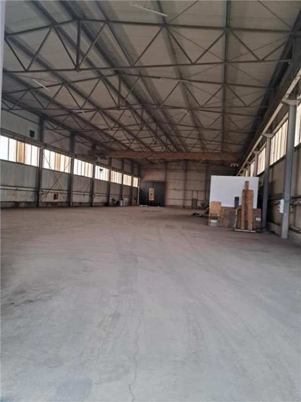 Spatiu industrial - 1300 mp - logistica - depozitare - productie