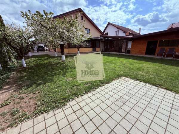Casa moderna 6 camere 2 bai terasa garaj 654 mp teren selimbar