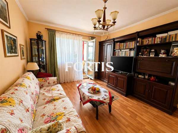 Apartament 4 camere de vanzare in fagaras, zona central