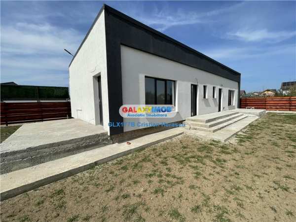 Crevedia str uzinei casa 3 camere 2 bai su 52 mp teren 145 mp