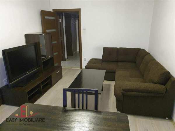 Apartament 4 camere,etaj 1,umf,2 bai,7 noiembrie,targu mures