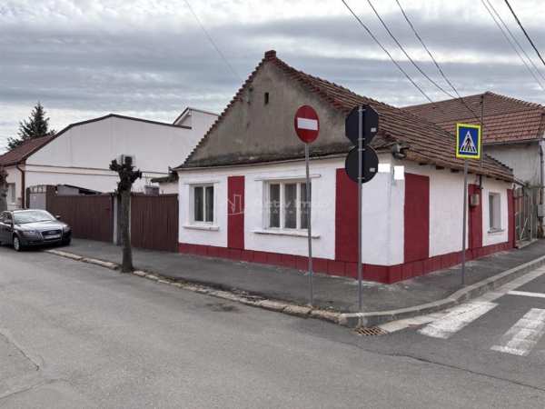 Casa cu dublu front in cantemir ã¢â¬â oportunitate excelenta pentru renovare si investitie