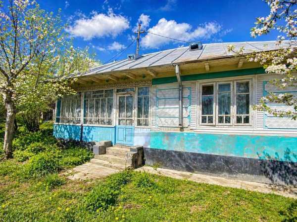 Casa batraneasca + teren 6600 mp schitu duca iasi