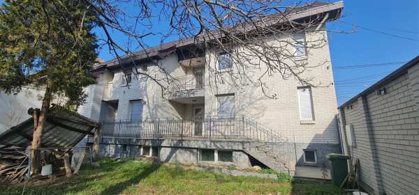 Casa noua, moderna d+p+e+m in zona balcescu
