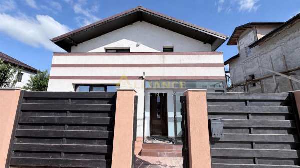 Casa individuala - 4 camere - 2 bai - 258mp teren