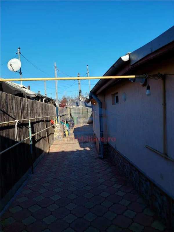 Casa si teren in tei petricani