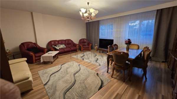 Girocului, casa 6 camere p+1+pod, 2 bai, bucatarie inchisa