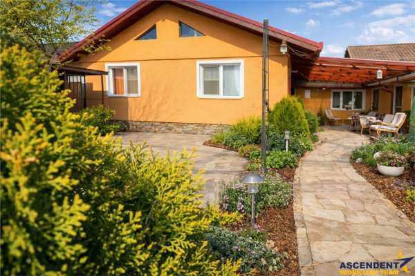 Casa 3 camere+ garsoniera separata, curte, gradina, anexe, cristesti, mures