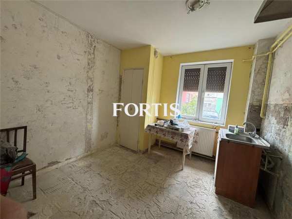 Apartament de vanzare 61mp utili in fagaras, zona 13 decembrie