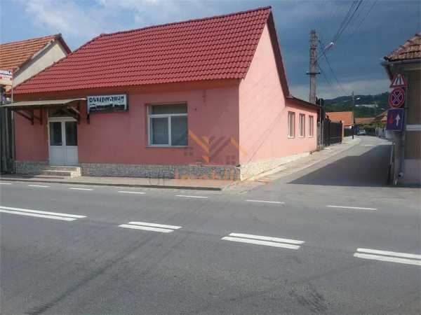 Spatiu comercial grosi  400 mp