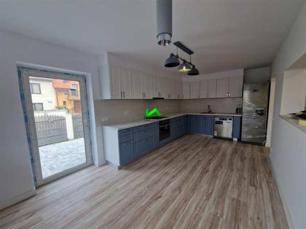 Casa de inchiriat 6 camere sibiu tineretului