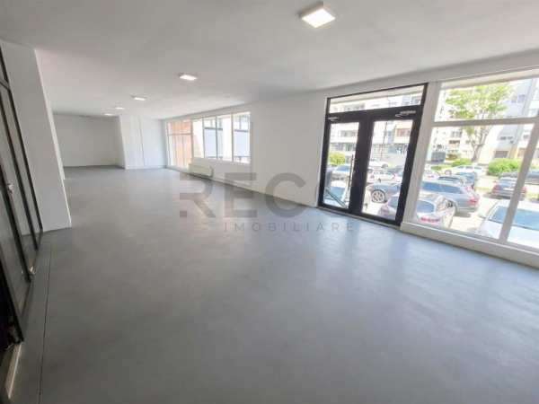 Reco spatiu comercial de inchiriat