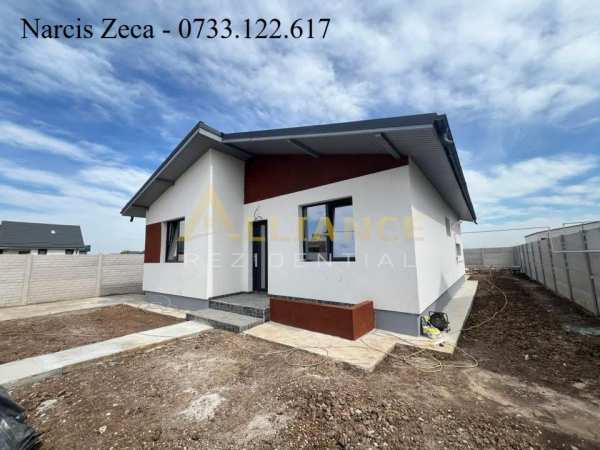 Casa individuala - 3 camere 2 bai - teren 427mp