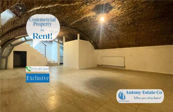 Spatiu comercial, birou, salon de inchiriat, ultracentral - oradea