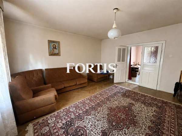 Casa de vanzare 150mp utili in fagaras, zona central
