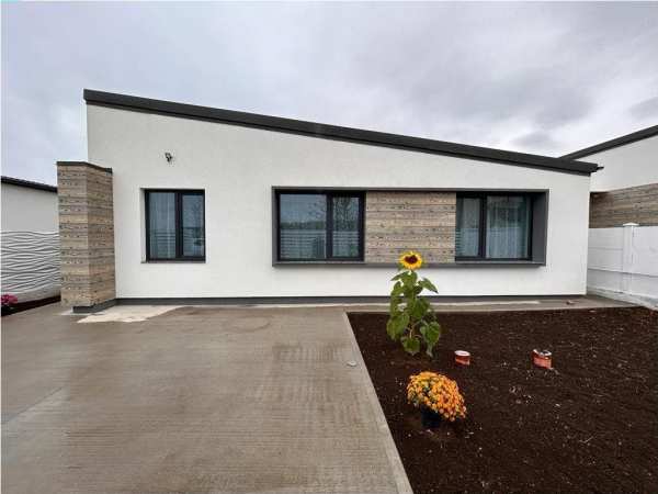 Royal imobiliare-inchiriere casa moderna zona paulesti -gageni