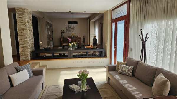 Braytim, casa individuala 6 camere d+p+1e, 4 bai, garaj pentru 2 masini