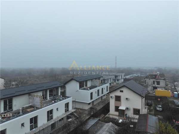 Vila cu 5 camere - 4 bai | 180 mpu - teren 190 mp