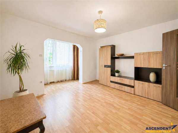 Apartament cu 3 camere, izolat termic, dambu pietros, targu mures
