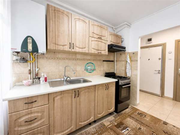 Vand apartament cu 3 camere, etaj 1, 7 noiembrie 8 minute de umf