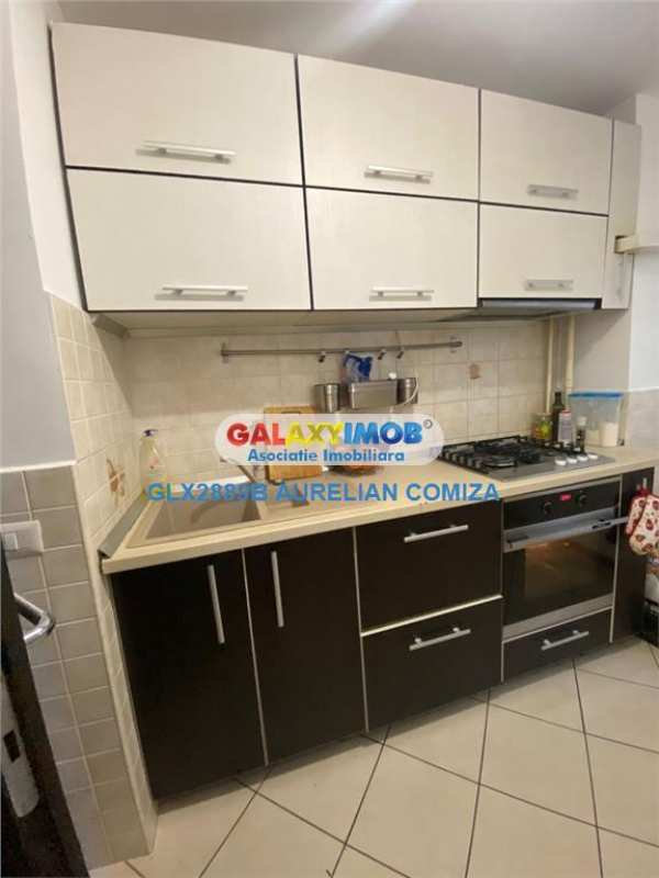 Inchiriere apartament 4 camere decomandat piata veteranilor