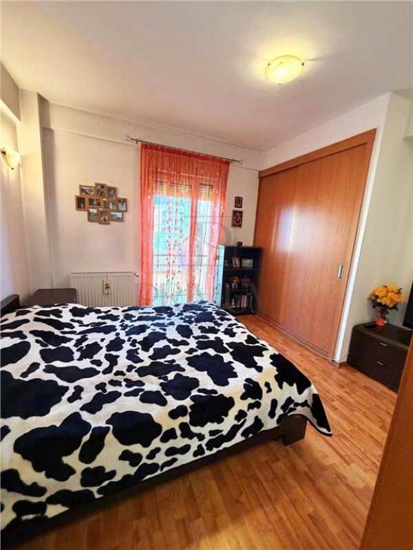 Aradului - 4 camere - decomandat - 2 bai - bloc nou - etaj 2 - lift - spatios