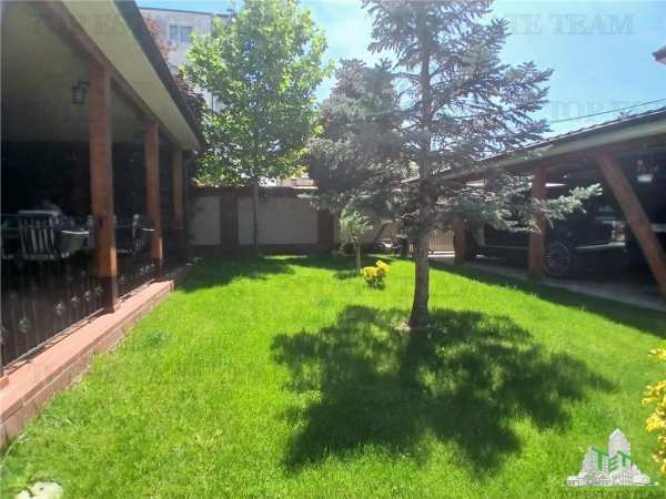 Vila eleganta si spatioasa cu gradina individuala 500 mp, popesti leordeni