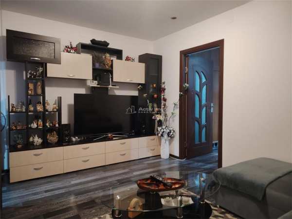Apartament cu 2 camere mobilat si utilat modern, situat ultracentral