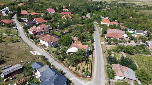 Casa cu 4 camere in viile satu mare | dealu mare