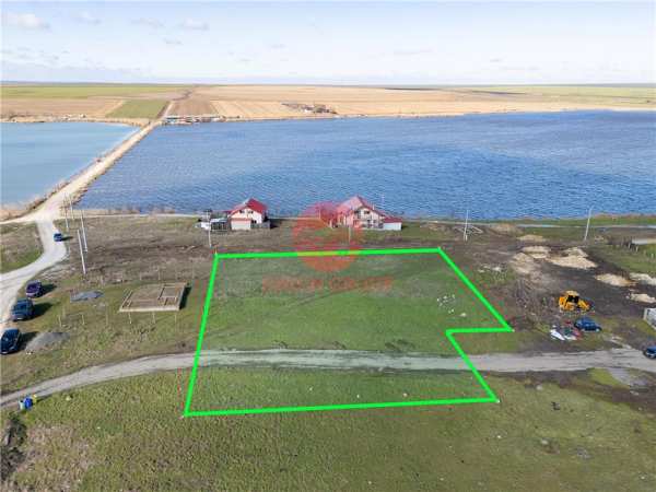 Teren intravilan 615 mp langa lac, corbu