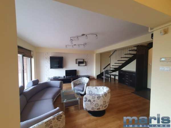 Vanzare apartament 4 camere 113 mp tudor cu parcare acoperita.