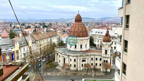 Inchiriez apartament cu 4 camere, complet mobilat zona ultracentrala