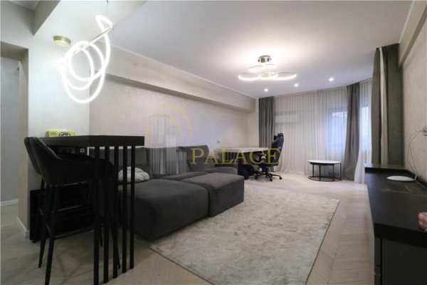 Apartament 4 camere 2 bai central rapana galbena