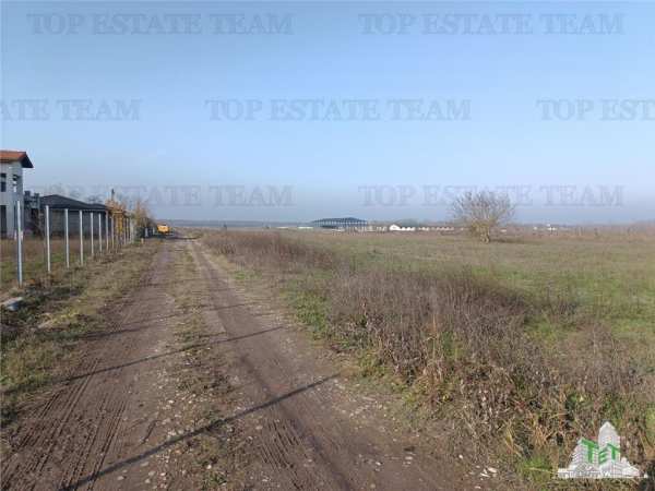 Teren intravilan la  dj 101, in gruiu, aproape de manastirea caldarusani, ideal pt dezvoltatori imobiliari pt imobile cu regim de inaltime de s+p+2e!