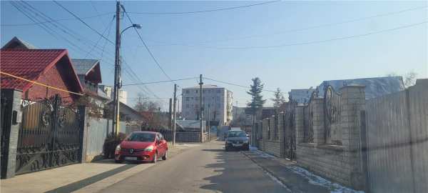 Casa 3 camere langa blocuri cu teren frumos amenajat plus toate utilitatile trase la schimb cu apartament