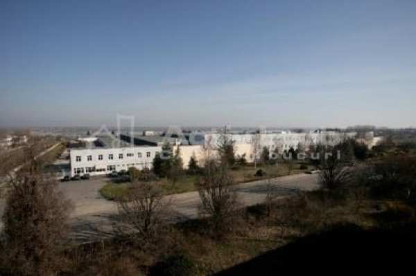 Complex industrial 30130  mp construit - teren 42558 mp